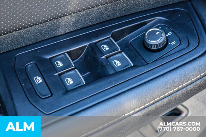 2025 Volkswagen Atlas Cross Sport SE