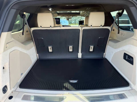 2024 Cadillac Escalade ESV Premium Luxury