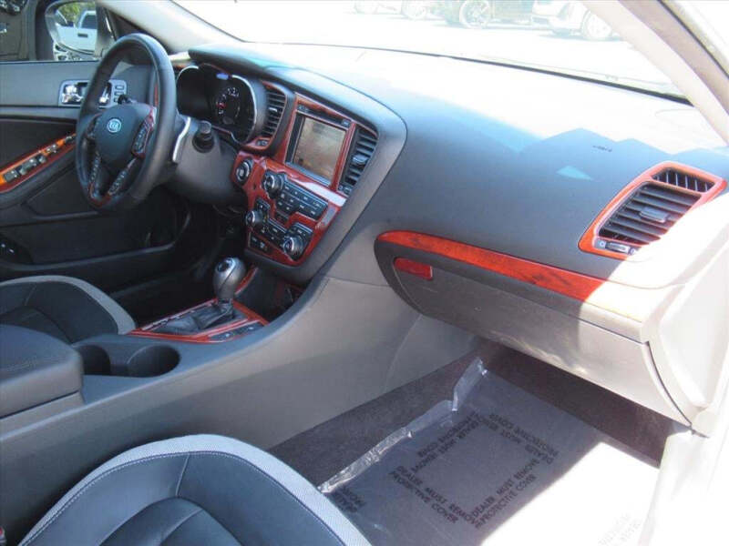 2011 Kia Optima SX Turbo