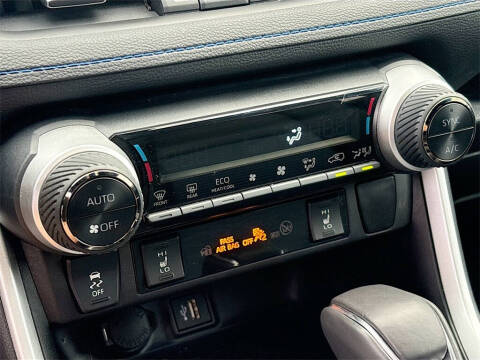 2025 Toyota RAV4 Hybrid XSE