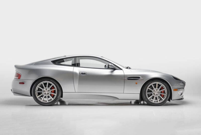 2005 Aston Martin V12 Vanquish S