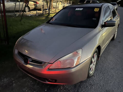 2005 Honda Accord for sale at SCOTT HARRISON MOTOR CO in Houston TX