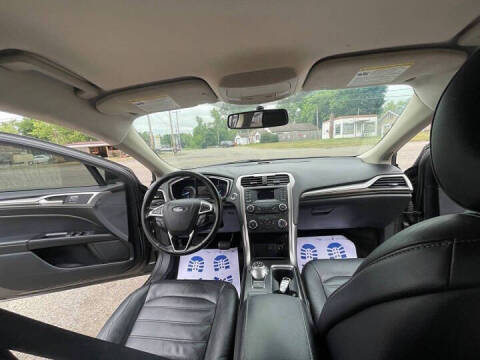 2018 Ford Fusion SE