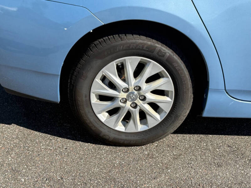 2012 Toyota Prius Plug-in Hybrid