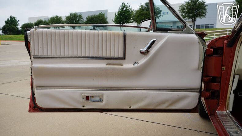 1966 Ford Thunderbird