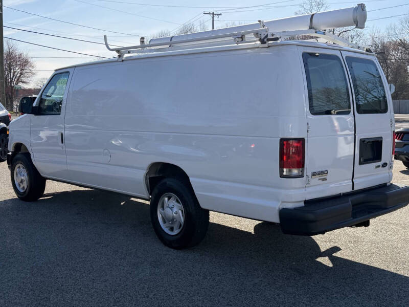 2014 Ford E-Series E-350 SD