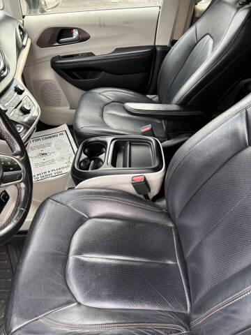 2019 Chrysler Pacifica Touring L