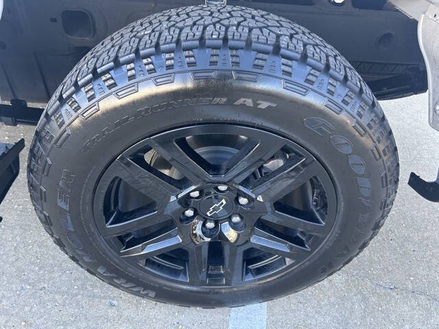 2023 Chevrolet Silverado 1500 Custom