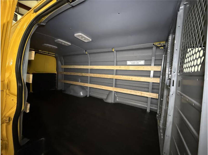 2018 GMC Savana 2500