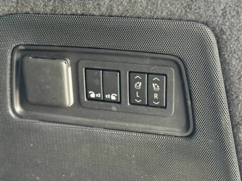 2021 Cadillac Escalade ESV Sport Platinum