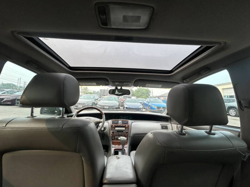 2004 Toyota Avalon