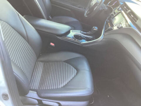 2018 Toyota Camry SE