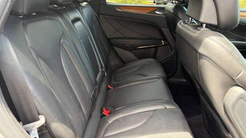 2019 Lincoln MKC Select