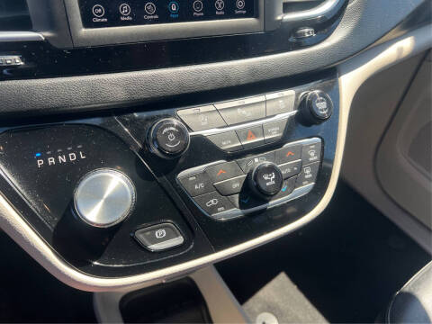 2020 Chrysler Pacifica Touring L