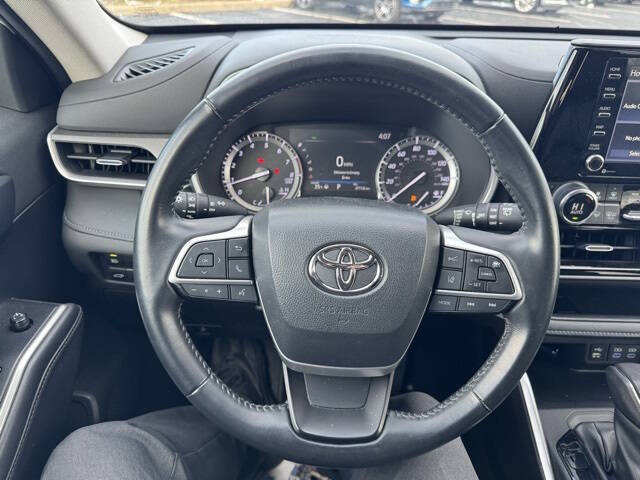 2022 Toyota Highlander XLE