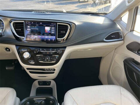 2021 Chrysler Pacifica Hybrid Touring L