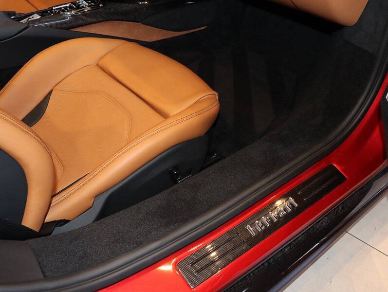 2024 Ferrari 296 GTS