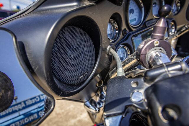 2011 Harley-Davidson FLHXI