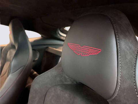 2025 Aston Martin Vantage