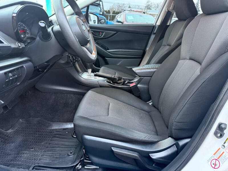 2019 Subaru Impreza 2.0i