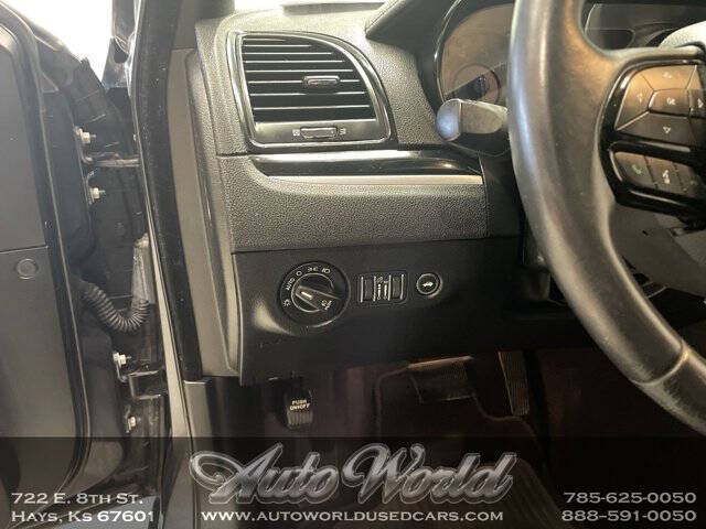 2018 Chrysler 300 S