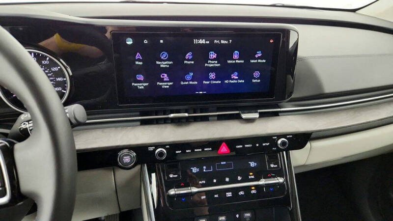 2024 Kia Carnival EX