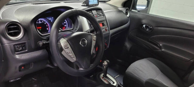 2017 Nissan Versa 1.6 SV