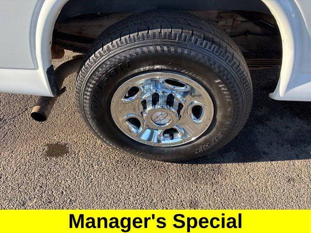 2017 Chevrolet Express LT 3500