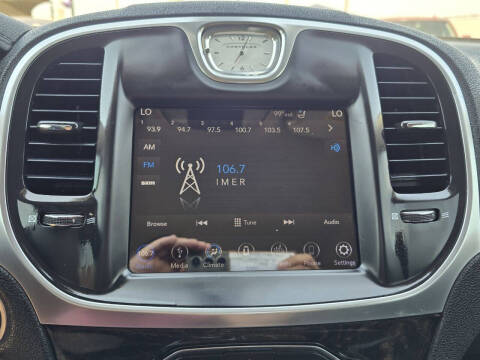 2018 Chrysler 300 Limited