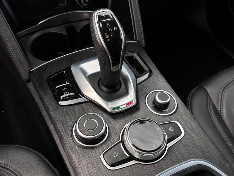 2022 Alfa Romeo Stelvio Sprint