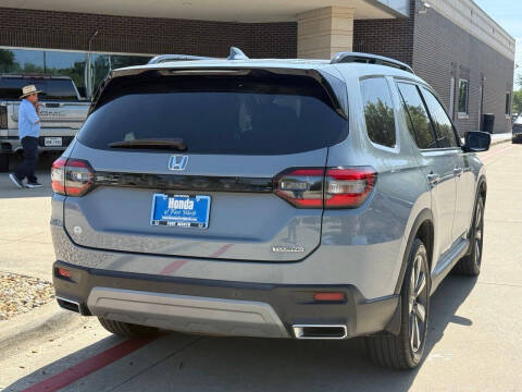 2024 Honda Pilot Touring