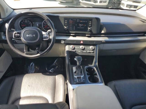 2023 Kia Carnival