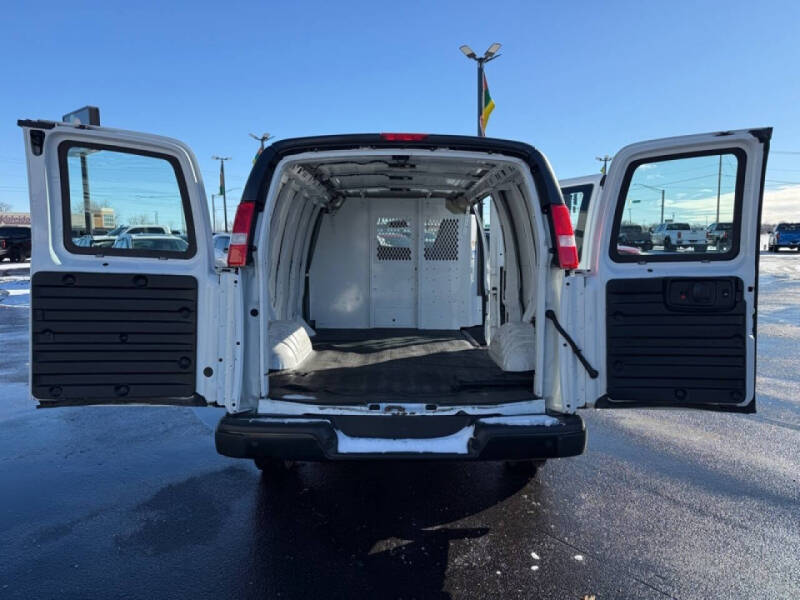 2021 Chevrolet Express 2500
