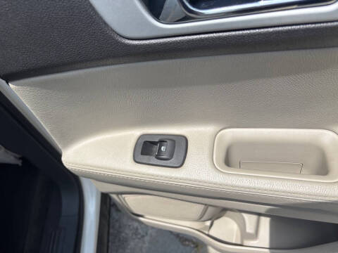 2011 Ford Explorer XLT