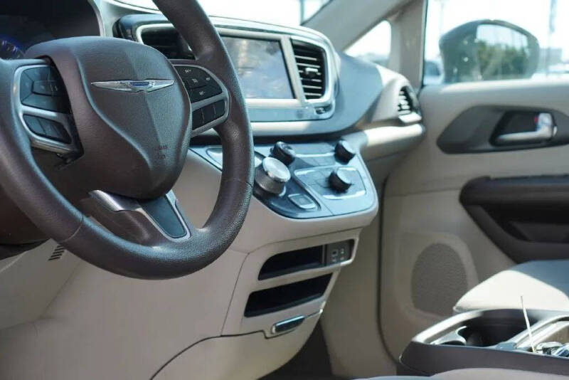 2020 Chrysler Pacifica Touring