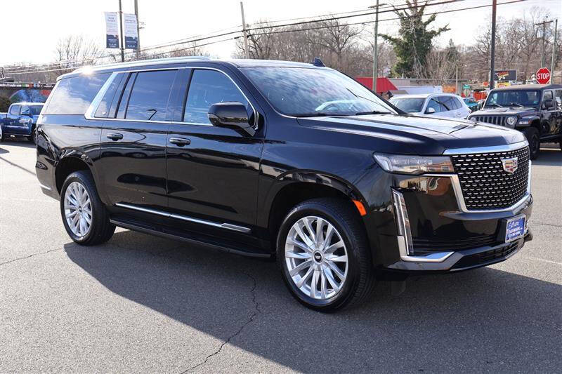 2024 Cadillac Escalade ESV Luxury