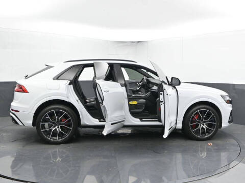 2022 Audi Q8 quattro Premium Plus 55 TFSI