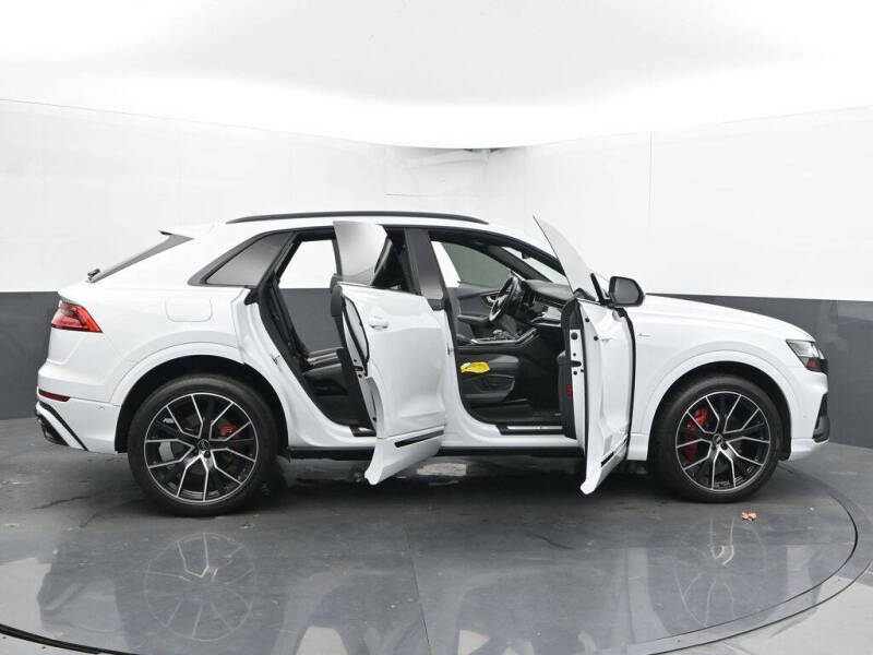 2022 Audi Q8 quattro Premium Plus 55 TFSI