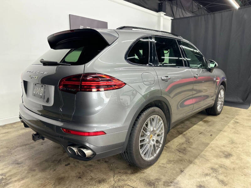 2018 Porsche Cayenne S E-Hybrid