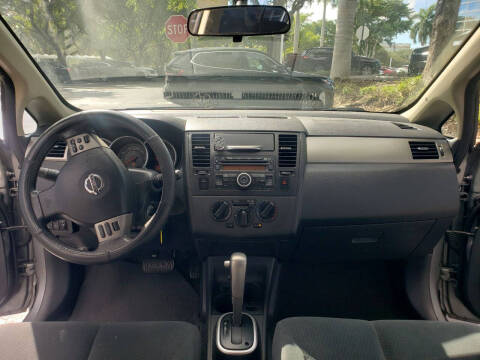 2012 Nissan Versa 1.8 S