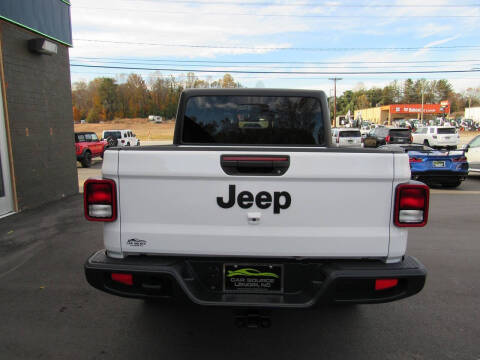 2023 Jeep Gladiator Sport S