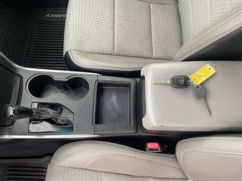 2015 Toyota Camry SE