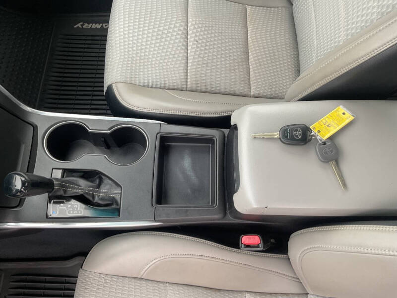 2015 Toyota Camry SE