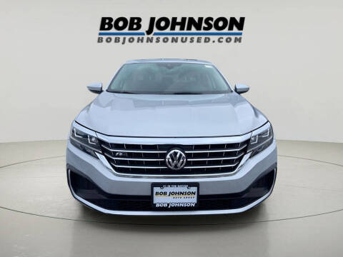 2020 Volkswagen Passat R-Line