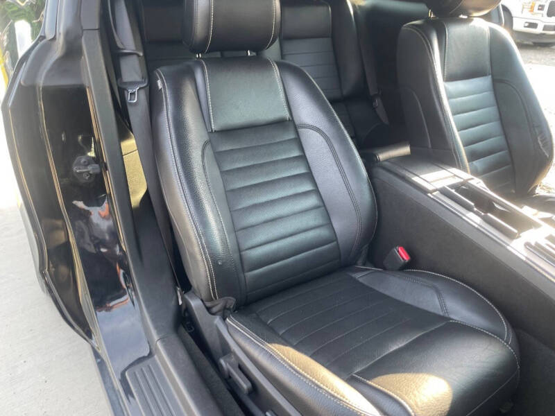 2012 Ford Mustang V6 Premium