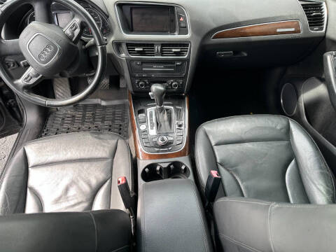 2012 Audi Q5 2.0T quattro Premium Plus