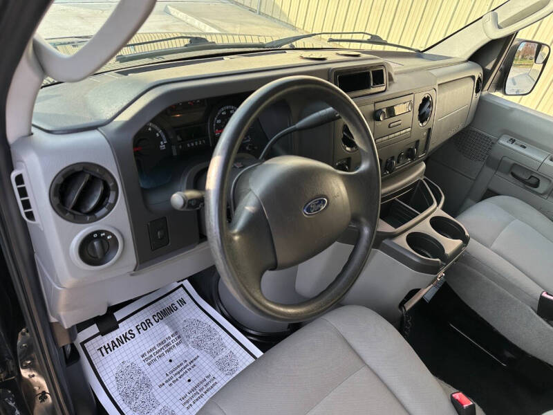 2014 Ford E-Series E-150 XL