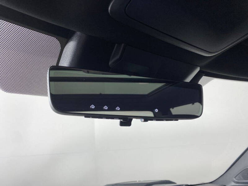 2024 Toyota Tundra Platinum HV