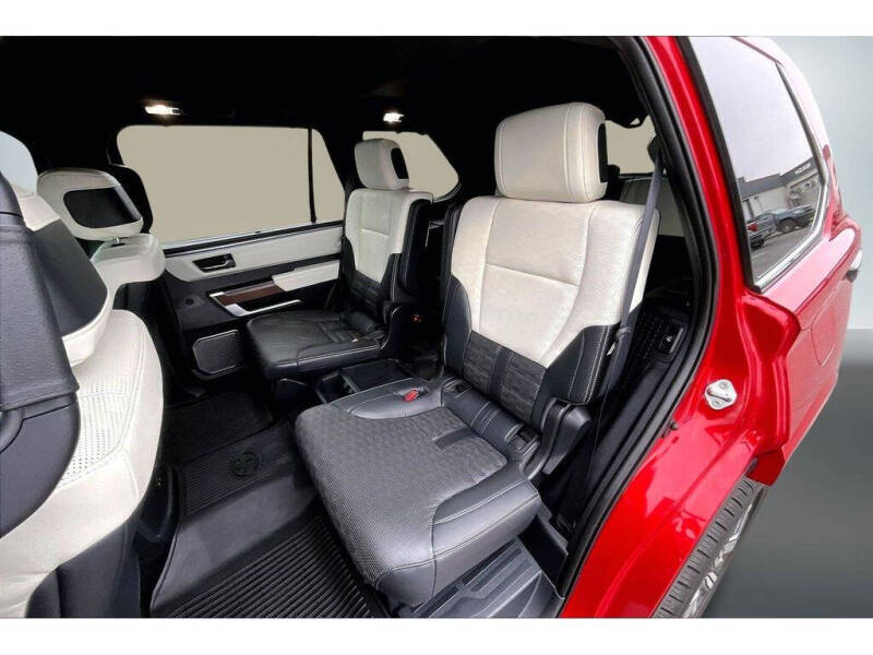 2024 Toyota Sequoia Capstone