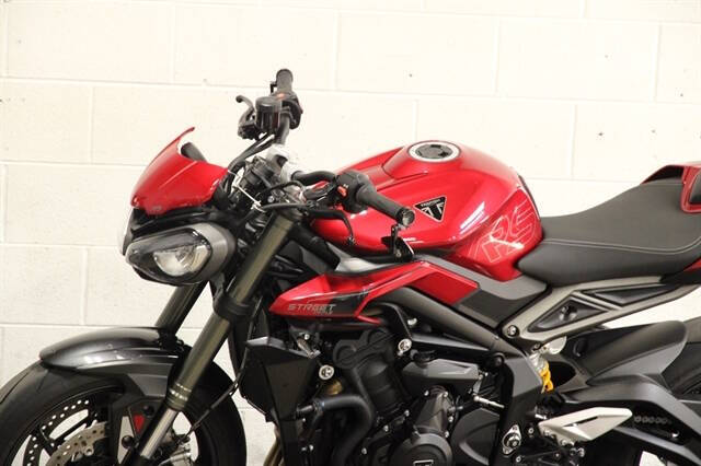 2024 Triumph STREET TRI